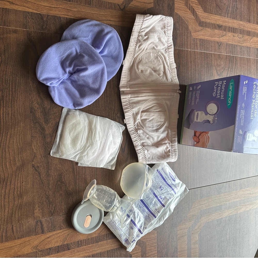 Lansinoh Hands Free Pumping Bra Bundle
